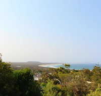 Barefoot 32 Skyline Crescent Crescent Head - Suburb Australia