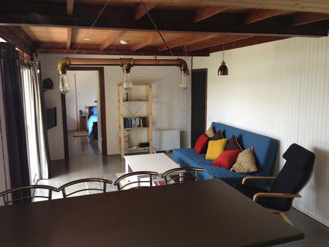 Base BnB - Suburb Australia 1