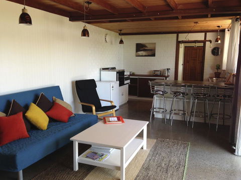 Base BnB - Suburb Australia 0