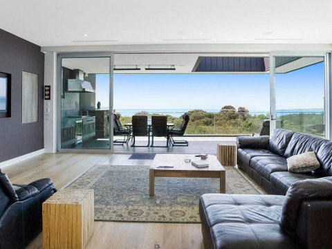 Bayview - Suburb Australia 2