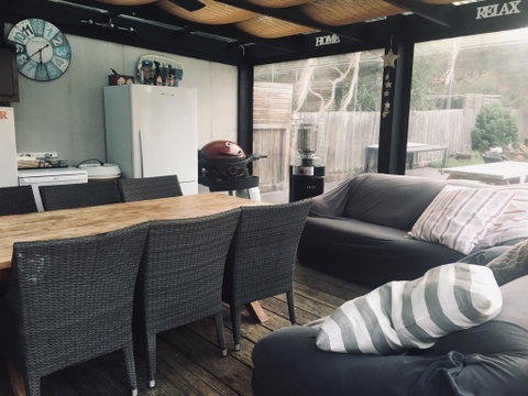 Beach House Getaway 1 - Suburb Australia 2