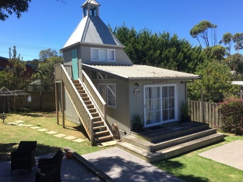 Beach House Getaway 1 - Suburb Australia 3