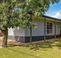 Beachcomber Bliss - Suburb Australia