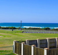 Beachside Retreat - Suburb Australia