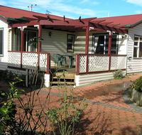 Belle Cottage - Suburb Australia