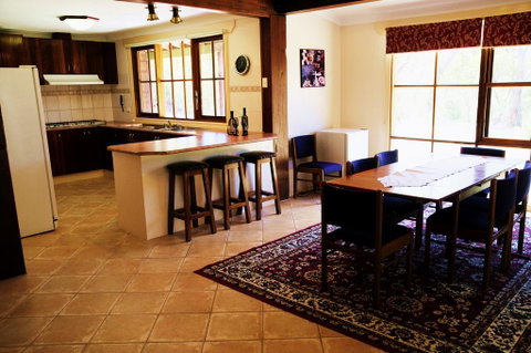 Boobook Manor - Suburb Australia 3