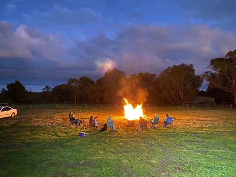 Bretts Rest - Suburb Australia 2