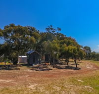 Big Tiny Seven Hills Tiny House Tallarook - Suburb Australia