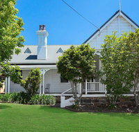 Blake House - iconic coastal homestead - Suburb Australia