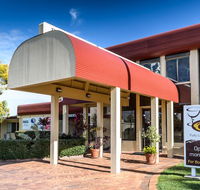 Bundaberg International Motor Inn - Suburb Australia