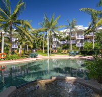 Cairns Beach Resort - Suburb Australia