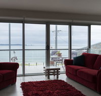 Casey's Beach Retreat - Suburb Australia