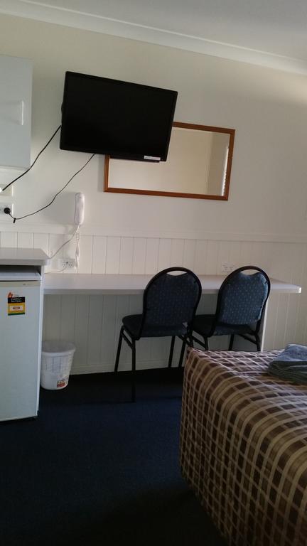 Charleville Waltzing Matilda Motor Inn - Suburb Australia 1
