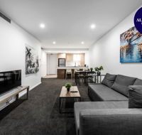 CITY APARTMENT and FREE CITY TOUR BUS NEARBY - Suburb Australia