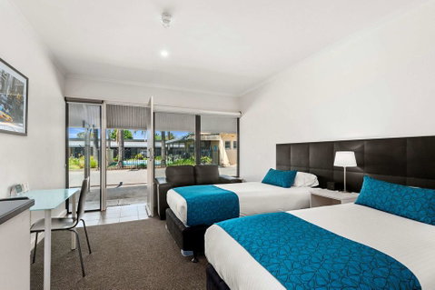 Comfort Inn & Suites Manhattan - Suburb Australia 3