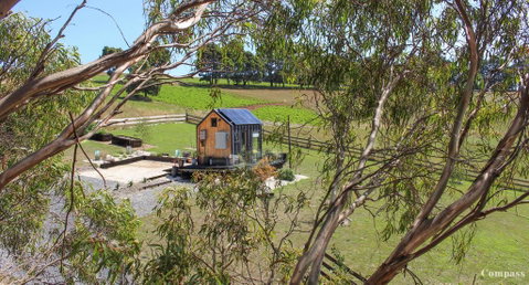 Compass Hut - Suburb Australia 2