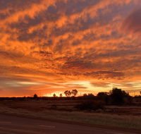 Cue Motel - Suburb Australia