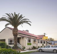 D'Aguilar Hotel Motel - Suburb Australia