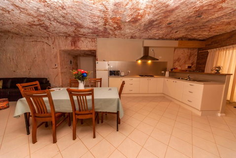 Desert Dwellers Underground B&B - Suburb Australia 0