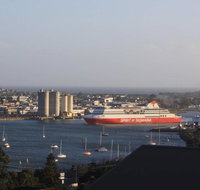 DevonPORT VIEWS - Suburb Australia
