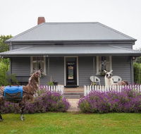 Domino House - Suburb Australia