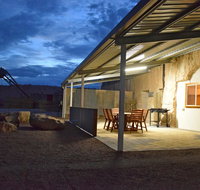 Dug Out BB Apartments - Suburb Australia