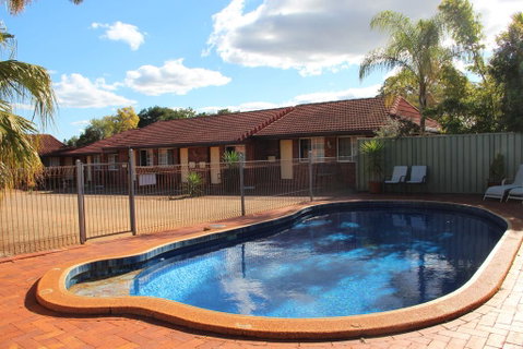 Gateway Motor Inn - Suburb Australia 1