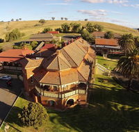 Hermitage Hill Country Retreat - Suburb Australia