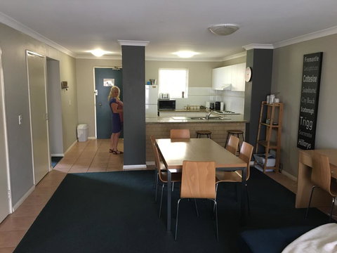 Hillarys Executive Apartment - Suburb Australia 2