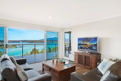 Hillcrest Views Of Wagonga - Suburb Australia 0
