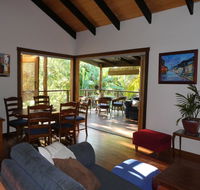 Kookaburra Cottage at Uralba Eco Cottages - Suburb Australia