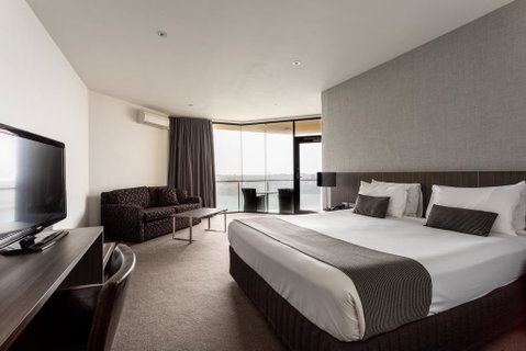 Lakes Hotel - Suburb Australia 1
