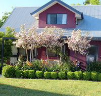 Magenta Cottage - Suburb Australia