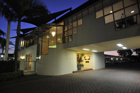 McNevins Maryborough Motel - Suburb Australia 3