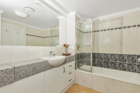 Mediterranean Beachfront Apartments - Suburb Australia 3