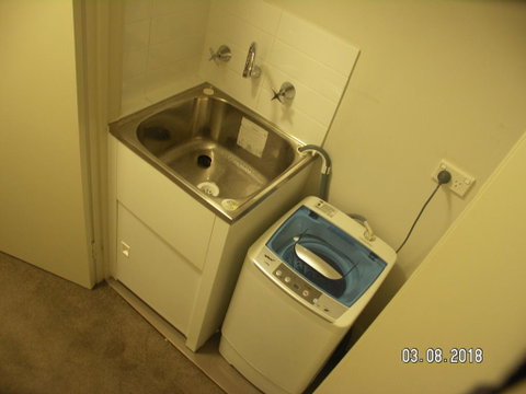 Millenium Apartments - Suburb Australia 1