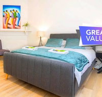 Minutes from the beach shops and parks Free - Wifi - Nespresso - Netflix - Suburb Australia