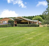 Misty Creek of Robertson - proximity and privacy - Suburb Australia