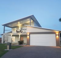 Modern Luxury Ocean Views - Suburb Australia