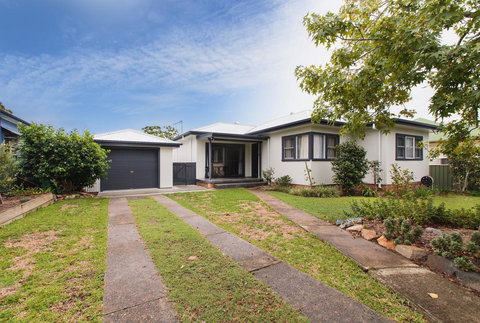 Mograni Views - Suburb Australia 3