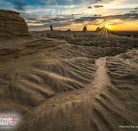 Mungo Lodge - Suburb Australia