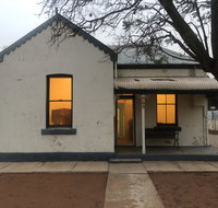 Newton Cottage - Suburb Australia