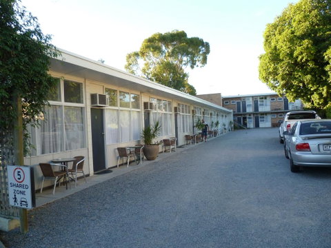 Norfolk Motor Inn - Suburb Australia 3