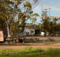 Nulla Nulla Farm Retreat - Suburb Australia