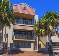 Ocean Blue On Manning - Suburb Australia