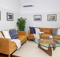 Ocean Mist Cottage - across from pet friendly beach - Suburb Australia