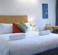 Parkwood Motel  Apartments - Suburb Australia