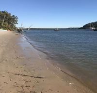 Pet Friendly Waterfront Holiday House on Peacefull Island with Bikes and Kayaks - Suburb Australia