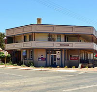 Pingelly Hotel - Suburb Australia