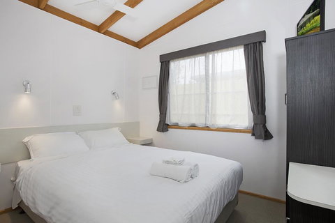 Portland Tourist Park - Suburb Australia 3